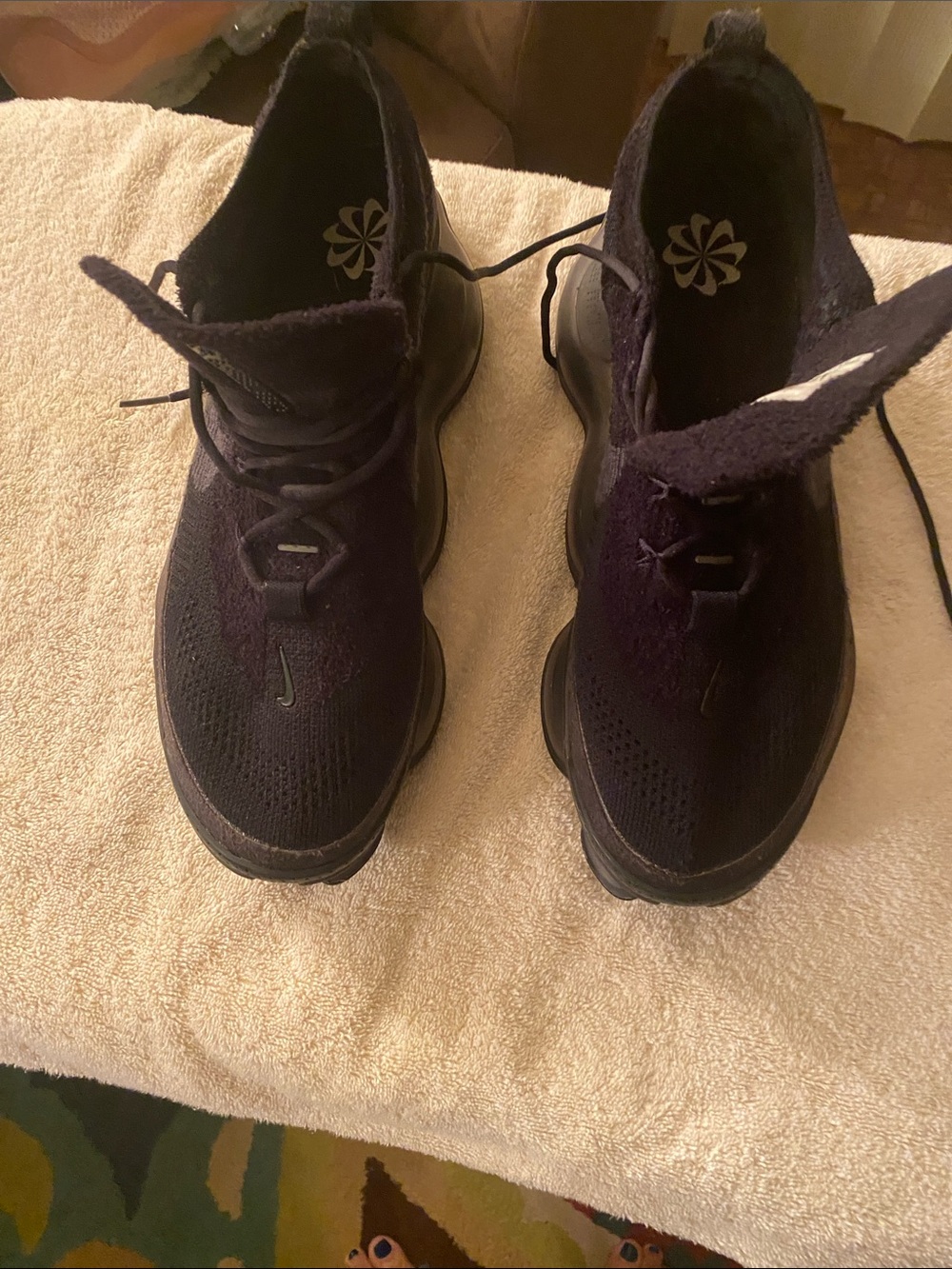 Nike Men’s Dark Purple Knit Athletic Shoes